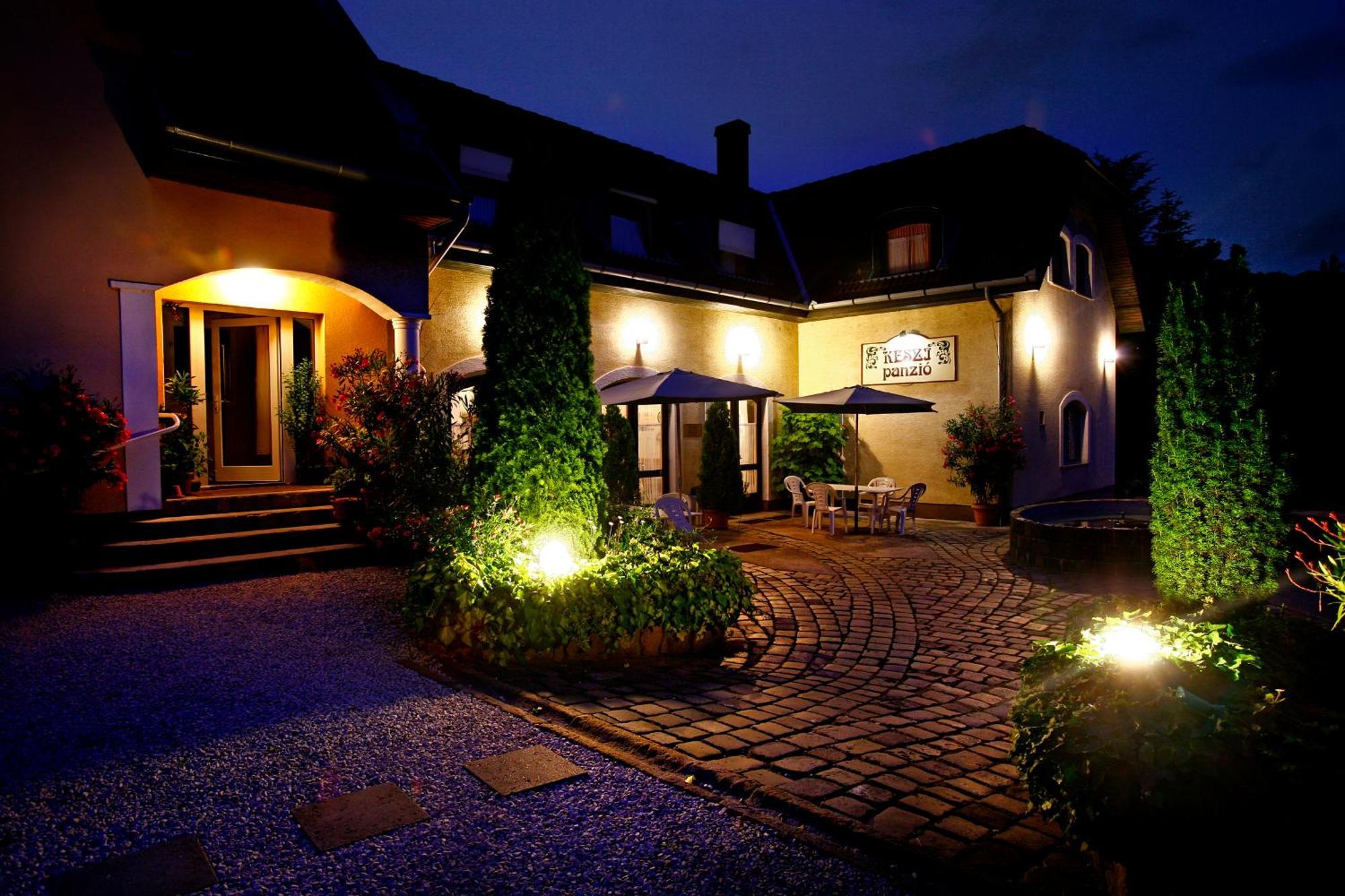 Keszi Panzio Hotel Budakeszi Exterior photo